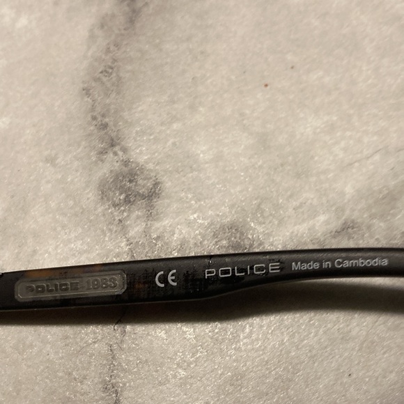 POLICE - Picture 12 of 15